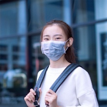 得力19382一次性活性炭口罩(灰色)175*95mm（4层）(50只/盒)