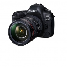 佳能(Canon)EOS 5D Mark IV 5D4单反相机 单反套机 全画幅(EF24-105mmf/4LISIIUSM单反镜头)（含相机包+32G存储卡+清洁套装+读卡器）